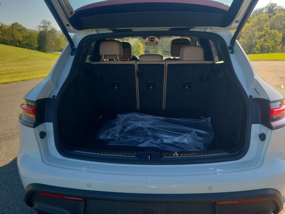 2022 Porsche Macan S